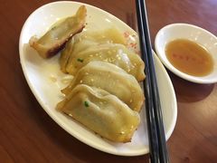 -小姜锅贴(凤凰街店)