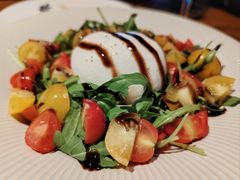 -JINNS锦时 steak&pizza(浸信会礼拜堂旧址店)
