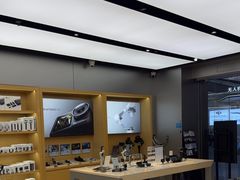 -DJI大疆(深圳华强北曼哈授权体验店)