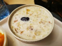 椰汁银耳炖桃胶-小团圆糖水铺(襄阳南路店)