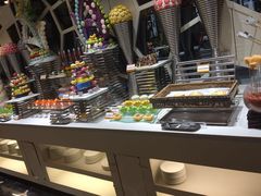 -银鲨国际美食百汇(金牛万达广场店)