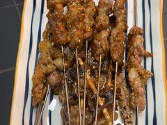 -许哥东北烧烤·铁丳烤串·宫后夹肉(繁花中心店)