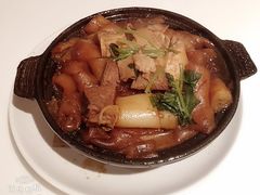 煲仔牛腩猪肠粉-虾饺妹·酒家(金碧店)
