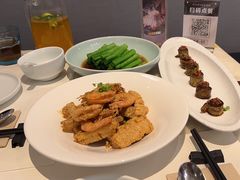 -港丽餐厅(高德置地店)