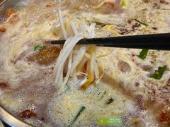 酸汤锅底-黄利砖万峰林布依特色酸笋牛肉馆