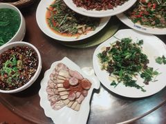 -阿巴佬渝菜主题餐厅