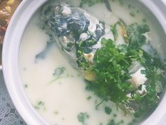 -天乐农家鱼头王(天目湖店)