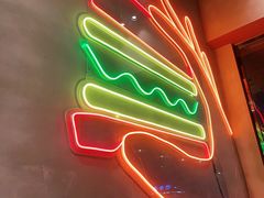 -牛纽塔·牛人堡(群众路店)