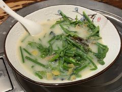 -伍哥厨房(新滘东路店)