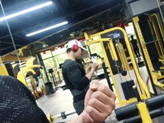 -可逸运动24小时健身