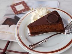 -Cafe Sacher(WIEN)
