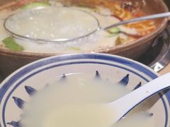 -洱火云南酸菜牛肉火锅(石景山当代商城店)