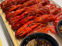 -肥肥虾庄·金牌油焖大虾(首义路店)