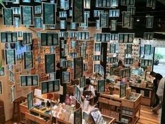 -猫的天空之城概念书店(杭州南宋御街店)