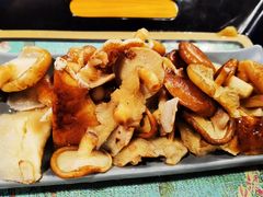 -云朵小院·石锅鱼·野生菌餐厅(蒗放店)