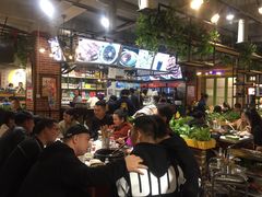 大堂-钢管厂歆瑞源油卤串串香(春熙路太古里店)