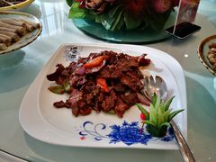 精品老爆三-狗不理(贵宾楼店)