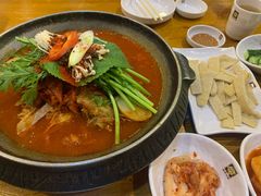 -喇喇排骨火锅·传统韩式脊骨汤(望京西园总店)