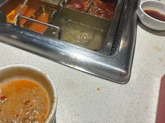 -海底捞火锅鲜切牛肉主题店(长寿路店)