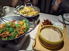 -小菜园新徽菜(镇江丹阳吾悦店)
