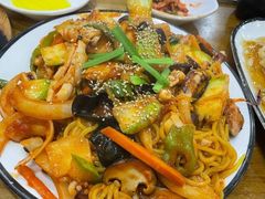 铁板海鲜酱炒面-多宾韩国料理(学衡路店)