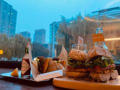 -Catch Bagel(芳草地店)