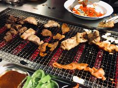 -马路牙子地桌烤肉(工体店)
