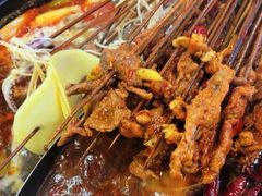 -灌县老妈砂锅串串香(万科红生活广场店)