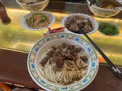 -金杨拉面王小吃面馆·牛三宝面·红烧牛肉粉