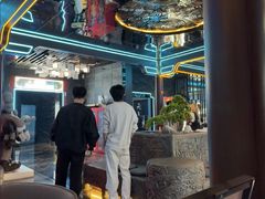 -屋有岛沉浸游戏旗舰店(中山公园店)