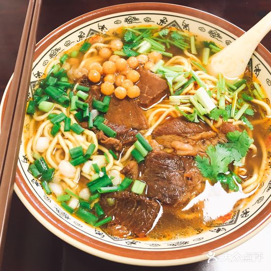 明艳襄阳牛肉面(赤坎店)