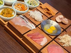 -银米·云南传统过桥米线(双廊黑金冠店)