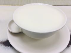 蛋白炖鲜奶-义顺牛奶公司(庇利金街店)