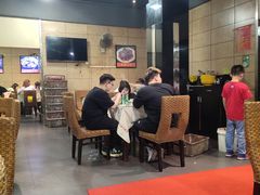 大堂-昱龙大盆牛蛙馆(三兴街总店)