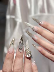 -HUII NAIL绘京美甲美睫会馆