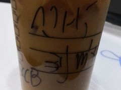 轻甜香草风味奶油冷萃冰咖啡-星巴克(虹口运动loft店)