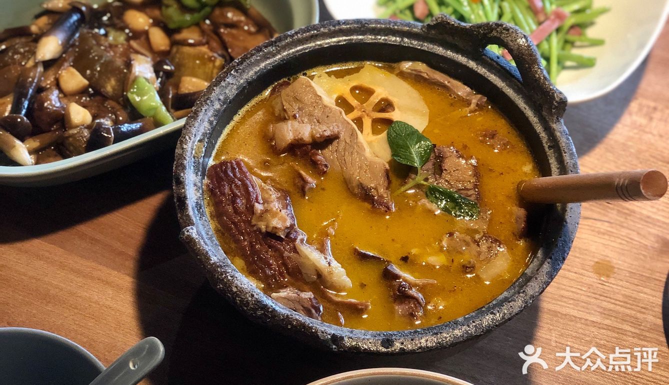气质娴雅 氛围轻松 东西又好吃的云南食宅