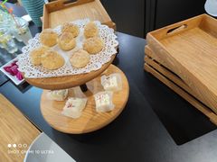 -杭州中沃沃尔沃4S店(滨江区店)