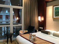 -中家鑫园温泉酒店鑫悦汤泉