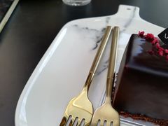 -UNI UNI(环亚凯瑟琳店)