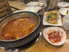 -喇喇排骨火锅·传统韩式脊骨汤(望京西园总店)