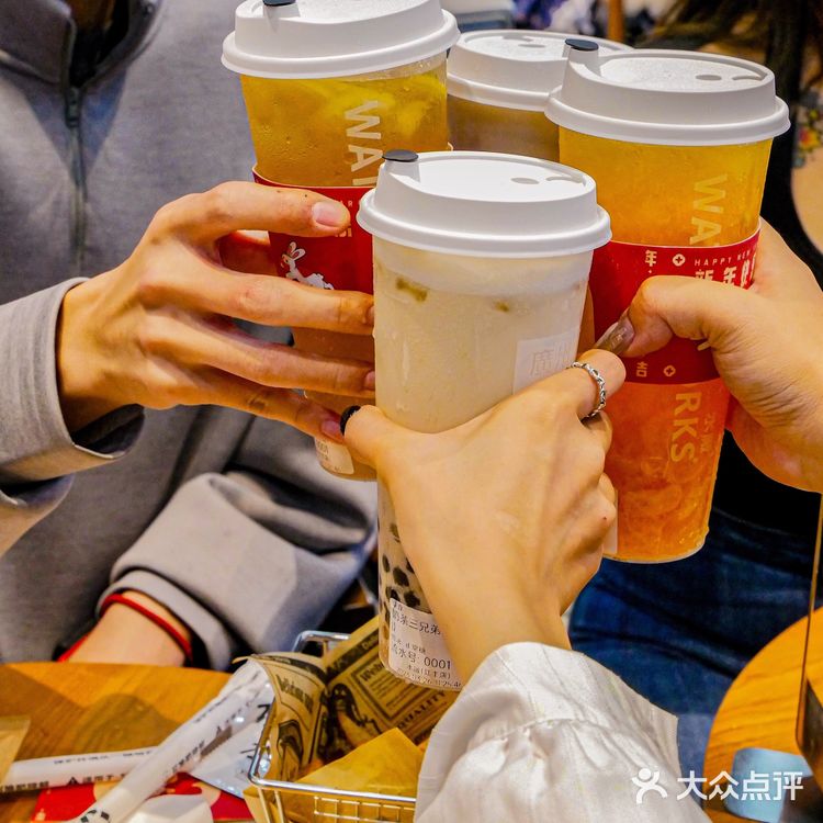 超多人收藏的潮玩工业风茶饮店🔫水厰