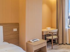 -幸栖洞穴设计酒店(成都春熙路店)