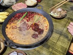 -黄潇洒老火锅(九眼桥宏济巷店)