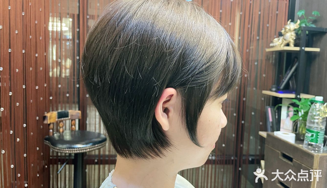 短发造型
