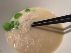 -琥珀·原创臻选店(维家思店)