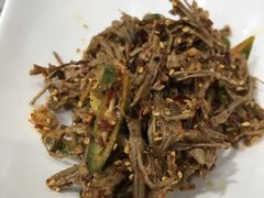 拌牛肉丝-意成料理