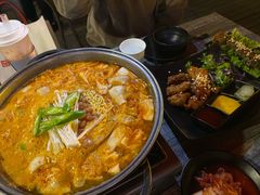 部队火锅-首尔大排档