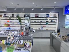 -视野联行眼镜蔡司·依视路官方授权店(顺城店)