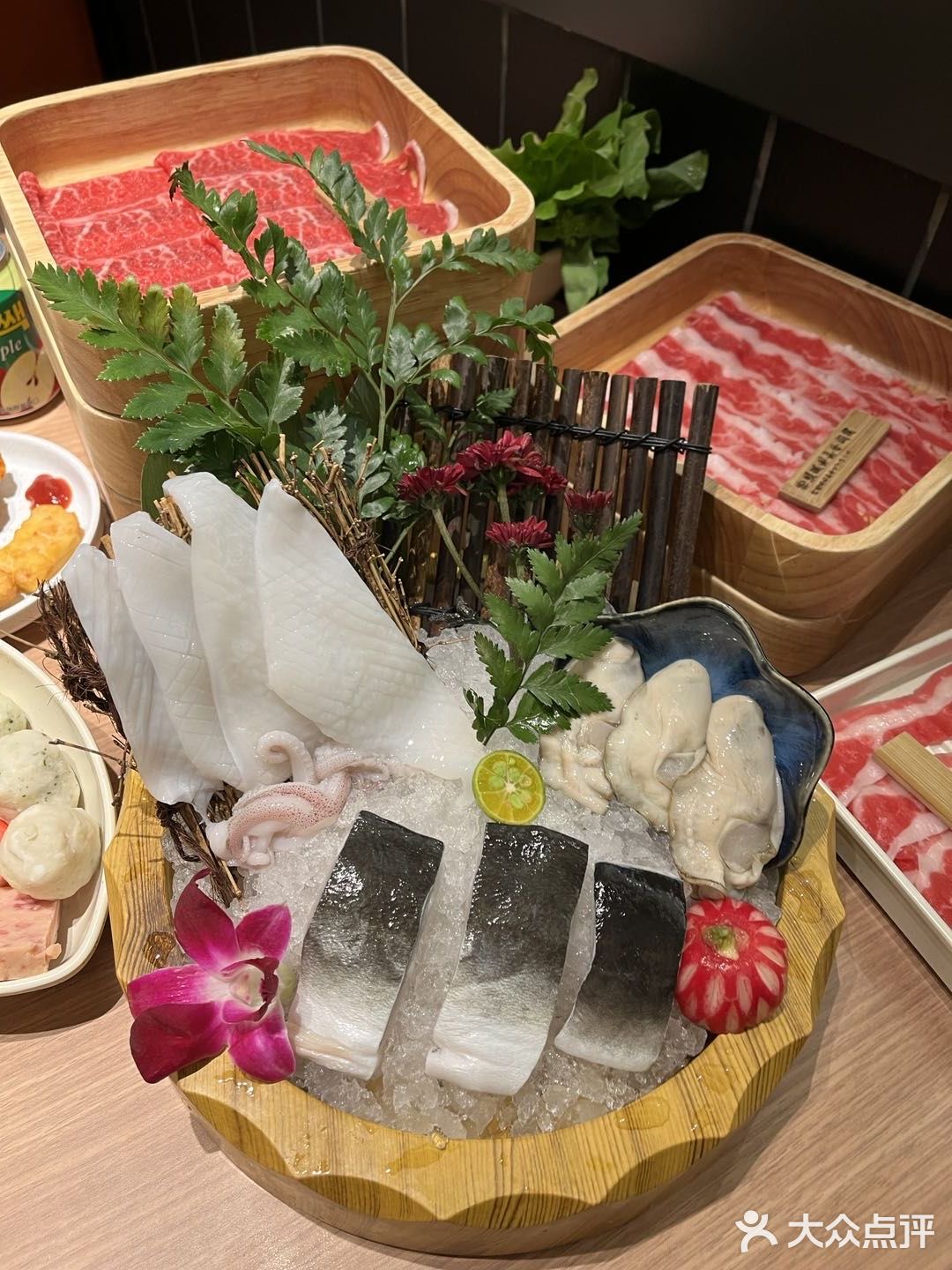 哇哇哇，老板请客  今天部门的人聚餐